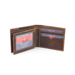 Oil Pull Up Center Flap Bi-Fold // Brown