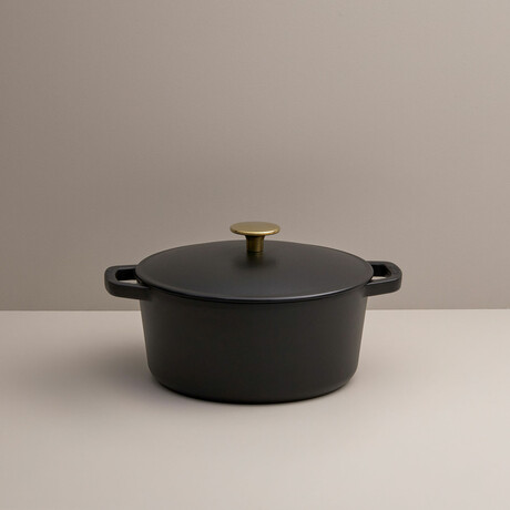 Milo by Kana // Mini Dutch Oven // 3.5 Qt // Black + Gold