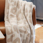 Cuddle Ready Throw // Taupe