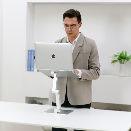 Maxtand 2.0 Laptop Stand // Slim (Black)