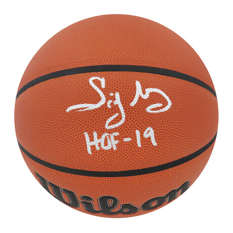 Sidney Moncrief // Signed Wilson Indoor/Outdoor NBA Basketball w/ "HOF'19" Inscription