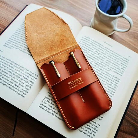 Penholder // Camel