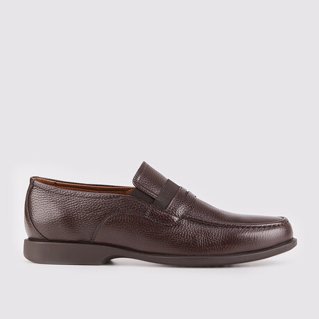 Keith Loafers // Brown (Euro: 39)