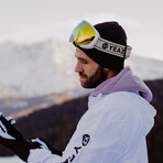 BLACK RUN Ski + Snowboard Goggles // Yellow Sun