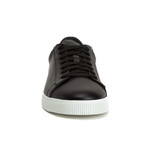 Sneakers // Black + White (US: 6)