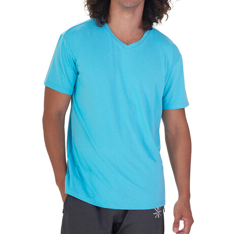 The Trent V-Neck Active T-Shirt // Light Blue (S)