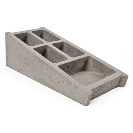 Low Tech // Blockwork Desk Organizer