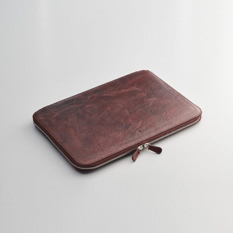iPad Organizer // Brown (9.7")