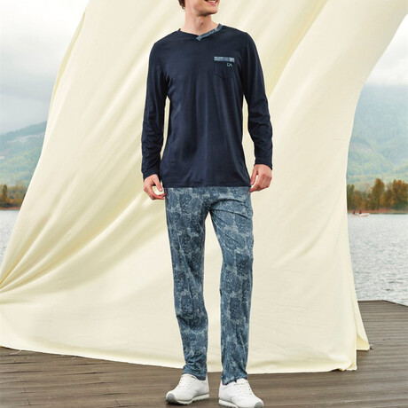 Liam Long Sleeve + Trouser Loungewear Set // Navy Blue (S)