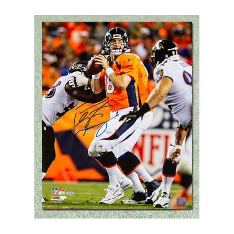 Peyton Manning // Denver Broncos // Autographed 8x10 Photo