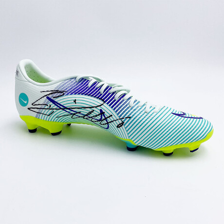 Cristiano Ronaldo // Autographed Nike MDS005 Shoe