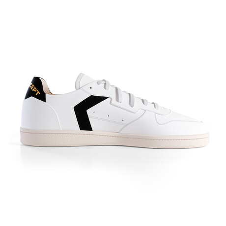 Vintage Unisex Shoe // Black + White (EU Size 35)