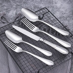 Minimal Flatware // Set of 20 // Elizabeth
