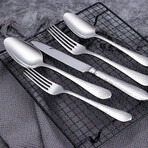 Minimal Flatware // Set of 20 // Martin