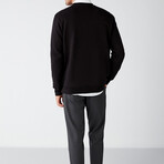 Comfort Fit Sweatshirt // Black (M)