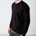 Comfort Fit Sweatshirt // Black (M)