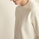 Comfort Fit Sweatshirt // White (M)