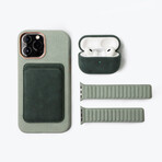 Alcantara MagSafe Cardholder // Forest Green