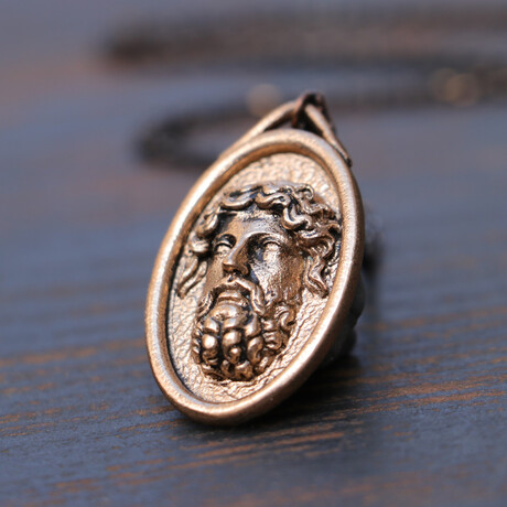Zeus Medallion Necklace (17.72")