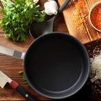 Dalstrong // 3qt. Aluminum Core Sauce Pot // ETERNA Non Stick Coating // 3 Ply with Lid