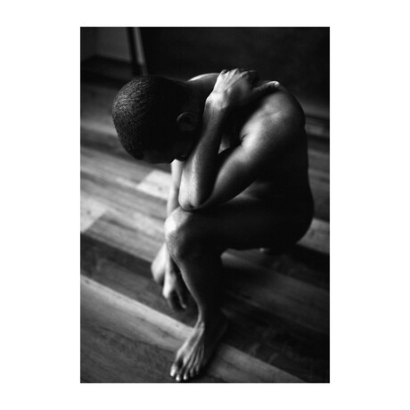 Erotica Knee Glass Wall Art (25.6"H x 17.7"W)