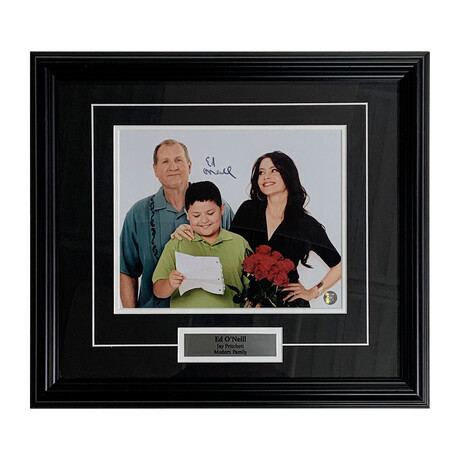 Ed O'Neill Framed Autographed Modern Family 8X10 Photo