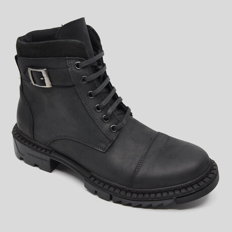 Matt Boot // Black (Euro: 39)