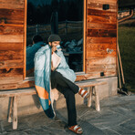 VOITED CloudTouch™ Indoor + Outdoor Camping Blanket // Blue Moutain