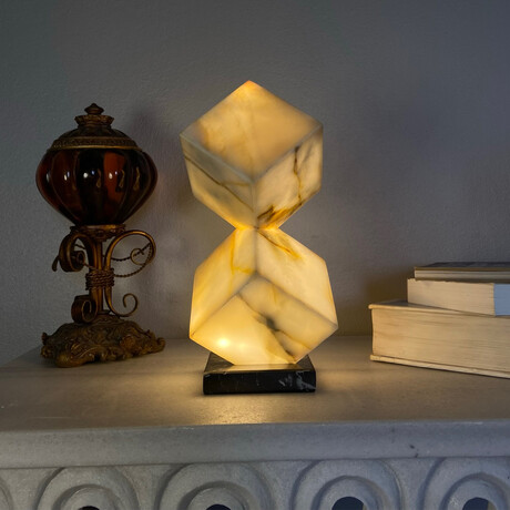 Hourglass White Onyx Lamp