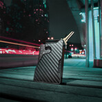 Fantom X // Carbon Fiber (Extra Slim // 4-7 Cards)