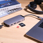 CASA HUB X DP USB-C 8K 10-in-1 Hub // Gray