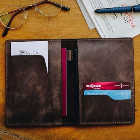 Passport Wallet // Brown