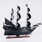 Black Pearl Pirate Ship + Display Case  // Medium