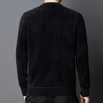 Textured Chenille O-Neck Sweater // Black (L)