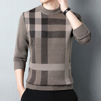 Big Plaid Crewneck Sweater // Brown (4XL)