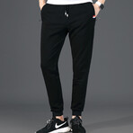 The Lounger I // Straight Leg + Relaxed Fit // Black (M)