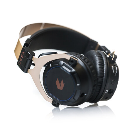 CEEK 360° Bluetooth Headphones // Black