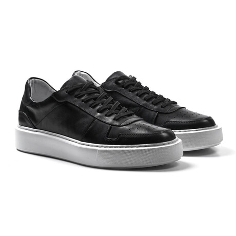 Jayvon Sneaker // Black-White (Euro: 40)