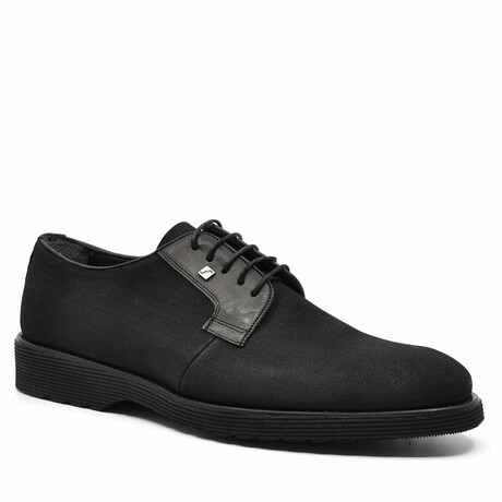 Owain Classic Shoe // Black (Euro: 39)