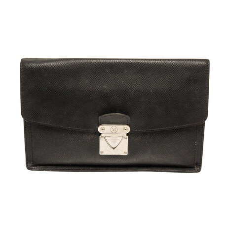 Louis Vuitton // Belaia Clutch