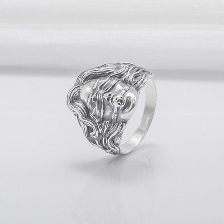 Sterling Silver Blindfolded Woman Ring // Silver (6)