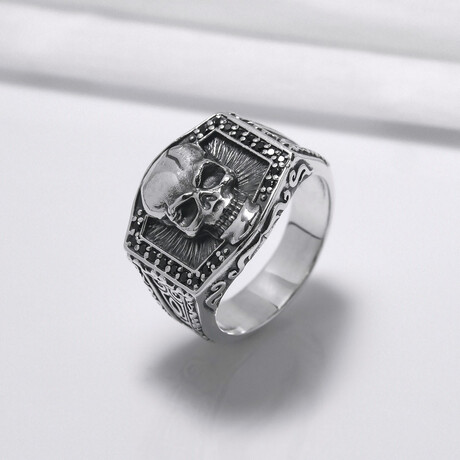 Sterling Silver Skull Signet Ring // Silver (6)