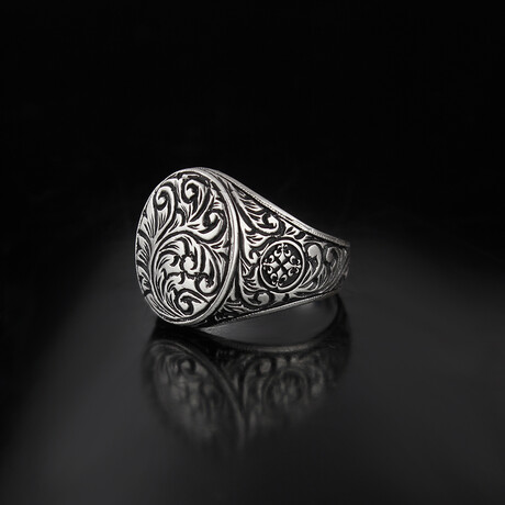 925 Sterling Silver Handmade Engraved Oval Shape Men's Ring // Silver (6.5)