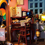 Mysterious Neighbor // 135 Pieces