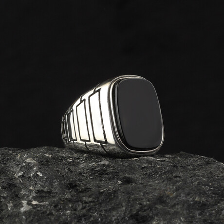 925 Sterling Silver Onyx Stone Minimalist Ring // Style 1 // Silver + Black (6.5)