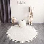 Round Tassel Rug // White (3.9' x 3.9')
