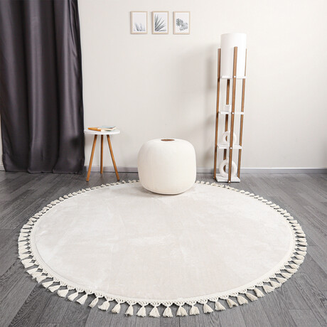 Round Tassel Rug // White (3.9' x 3.9')