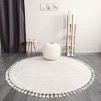 Round Tassel Rug // White (3.9' x 3.9')