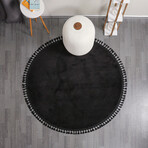 Round Tassel Rug // Black (3.9' x 3.9')