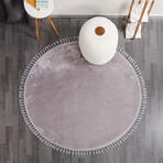 Round Tassel Rug // Gray (3.9' x 3.9')